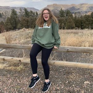 Meet your Posher, Caroline